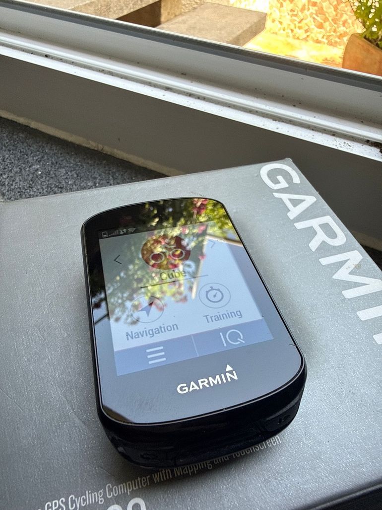 Used Garmin Edge 830 GPS Cycling Computer bike — image 3 of 3