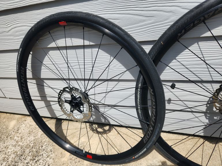 Used Bontrager PARADIGM ELITE TLR bike — image 2 of 5