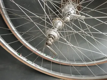 Used Campagnolo Record bike — image 9 of 14
