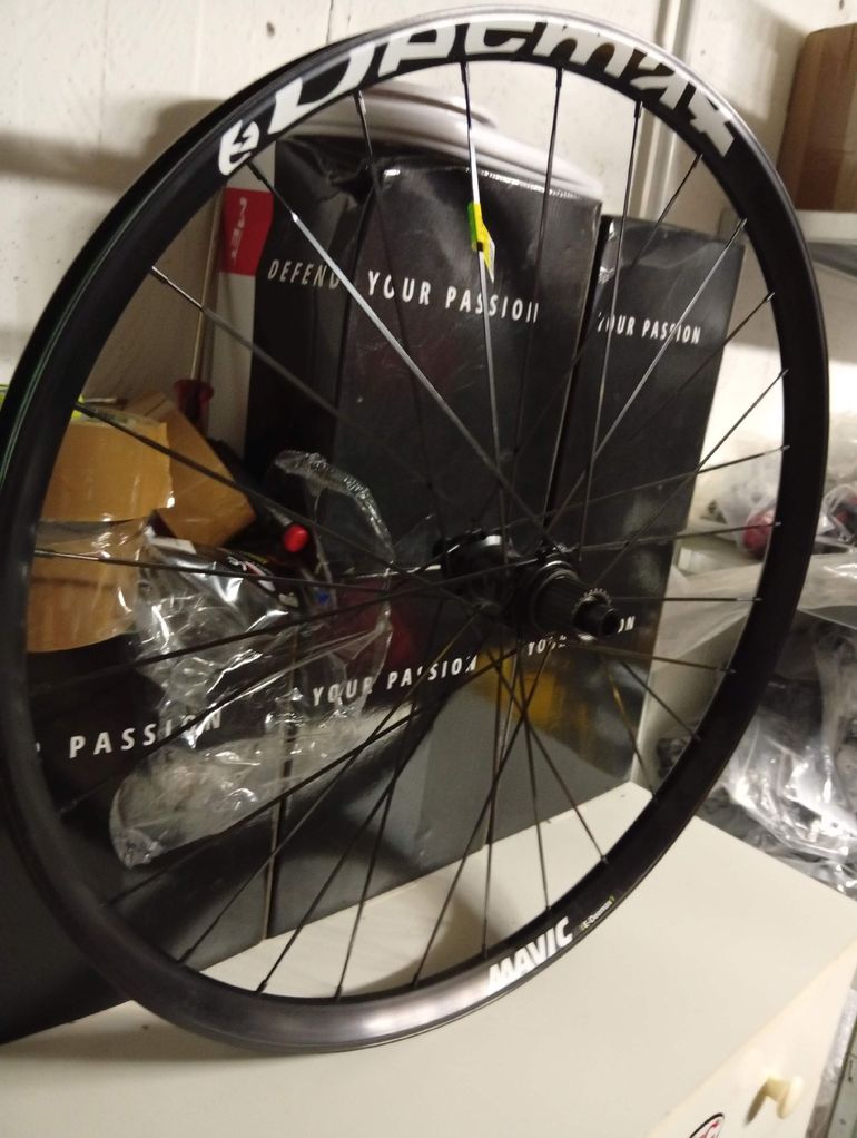 Used Mavic E-Deemax Rear Wheel 27.5" Boost 12x148, 30mm Internal bike — image 9 of 9