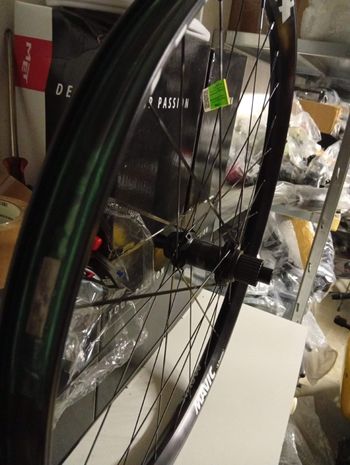 Used Mavic E-Deemax Rear Wheel 27.5" Boost 12x148, 30mm Internal bike — image 4 of 9