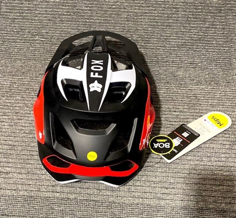 Used Fox Racing Speedframe Pro Helmet 2025 bike — image 2 of 4
