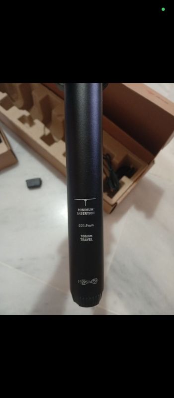 Used RockShox Reverb AXS Dropper Post 2025 bike — image 2 of 4