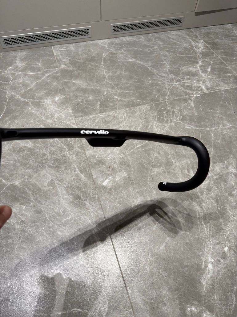 Used Cervelo HB16 Handlebar 2026 bike — image 1 of 7