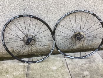 Used Dt Swiss R 24 SPLINE bike