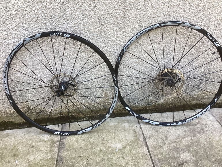Used Dt Swiss R 24 SPLINE bike — image 1 of 2