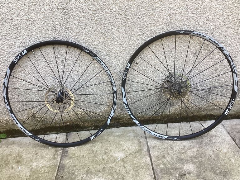 Used Dt Swiss R 24 SPLINE bike — image 2 of 2