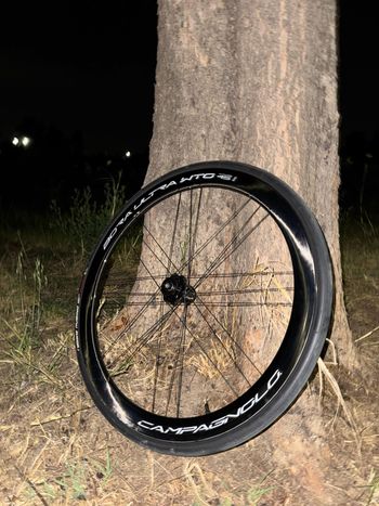 Used Campagnolo Bora Ultra WTO 45 Disc 2WF Tubeless Ready 2025 bike — image 5 of 7