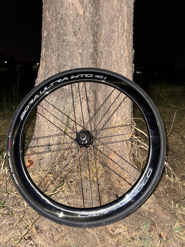 Used Campagnolo Bora Ultra WTO 45 Disc 2WF Tubeless Ready 2025 bike — image 4 of 7