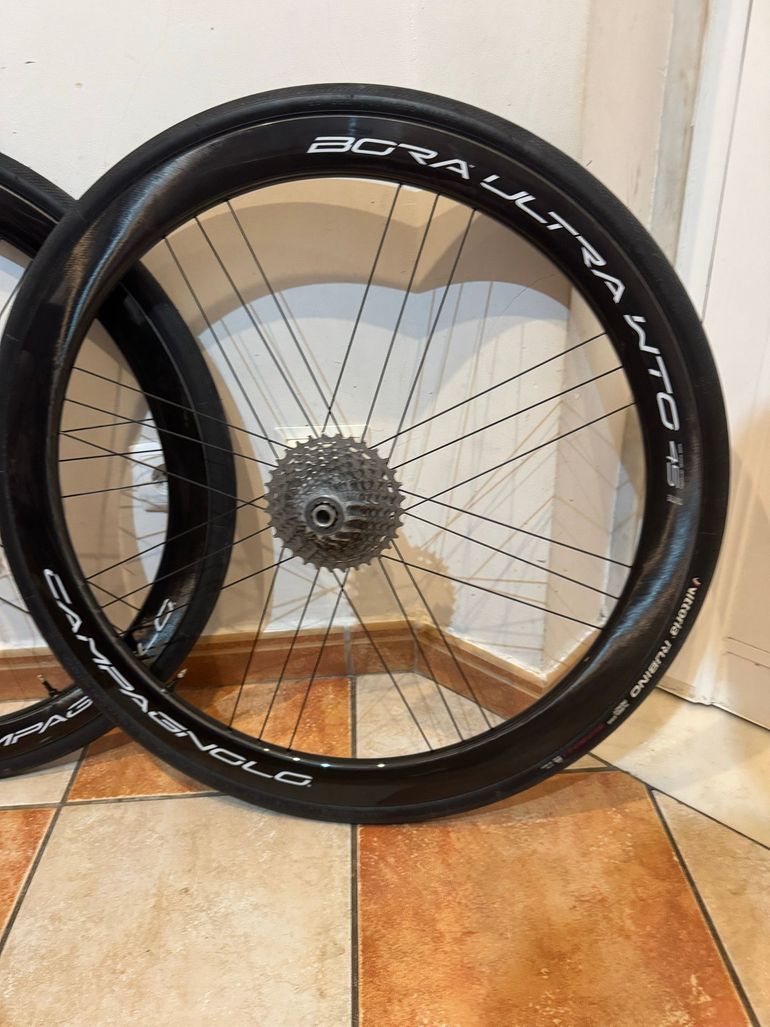 Used Campagnolo Bora Ultra WTO 45 Disc 2WF Tubeless Ready 2025 bike — image 3 of 7