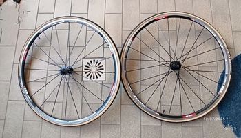 Used Dt Swiss R1700 Spline Wheelset bike