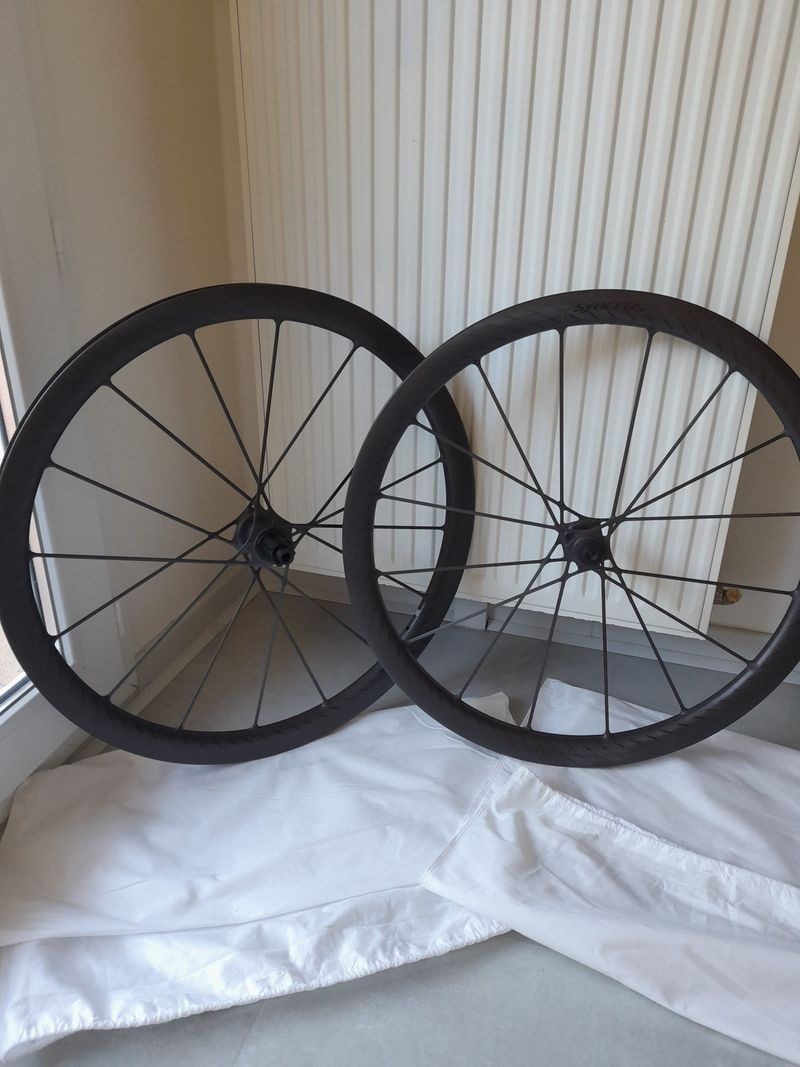 Used Syncros Capital SL 40 Wheelset 2025 bike — image 1 of 9