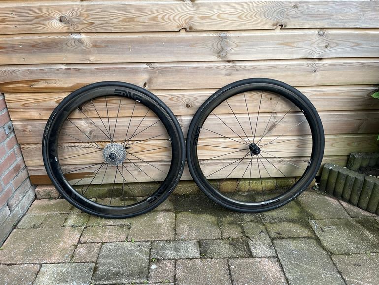 Used Enve SES 3.4 Carbon Wheelset bike — image 1 of 13