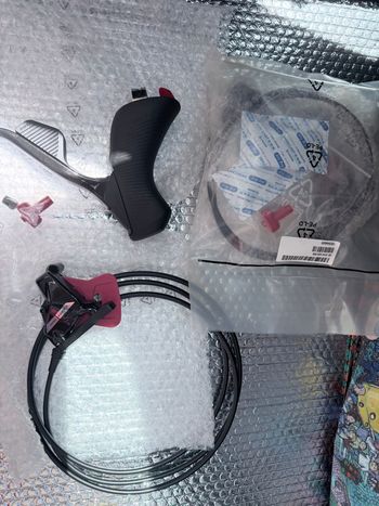 Used Sram Force D2 AXS Disc Brake Set 2026 bike — image 2 of 6