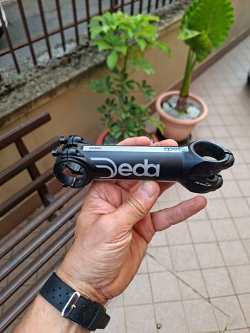 Deda Attacco Manubrio Cockpit usato