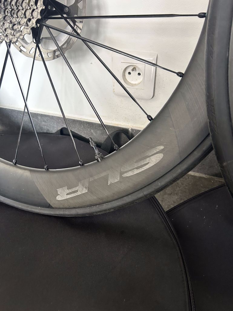 Used Mavic SLR Discs 2024 bike — image 5 of 6