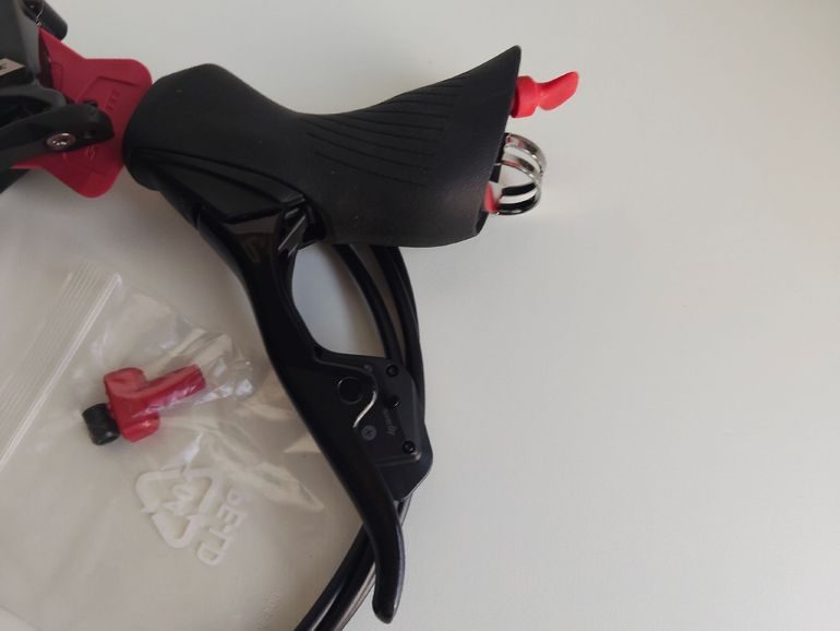 Used Sram MANETAS Y PINZAS FORCE D2 AXS 2026 bike — image 8 of 9