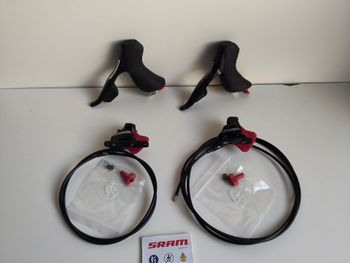 Used Sram MANETAS Y PINZAS FORCE D2 AXS 2026 bike