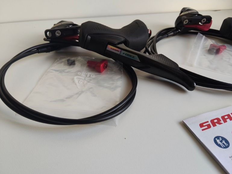 Used Sram MANETAS Y PINZAS FORCE D2 AXS 2026 bike — image 6 of 9