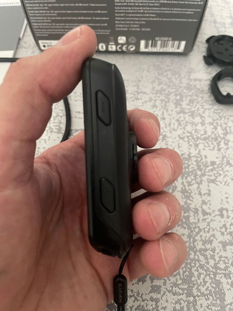 Used Garmin Edge 530 GPS Cycling Computer bike — image 4 of 6