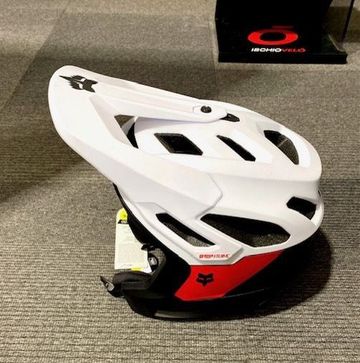 Used Fox Racing Dropframe Pro Helmet 2025 bike — image 1 of 4