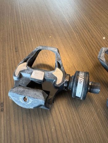 Used Favero Assioma DUO Power Meter Pedals bike — image 3 of 3