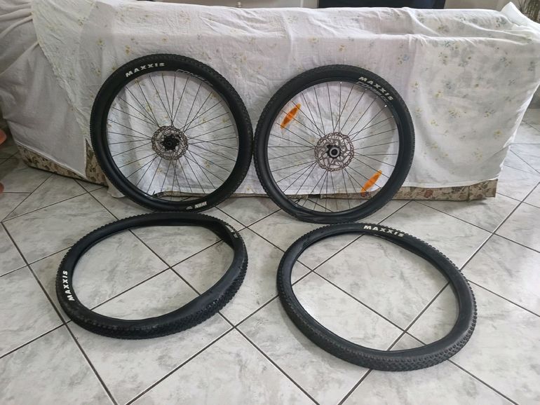 Used Merida mer8da 2020 bike — image 2 of 2