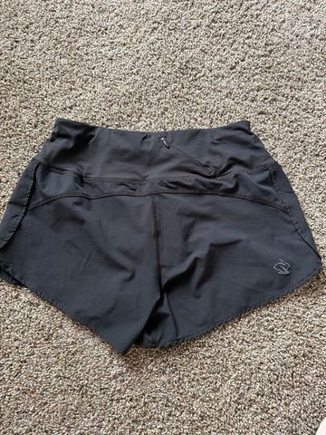Used Rabbit Running Shorts bike — image 3 of 4