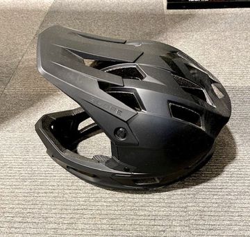 Used Gist Slope Helmet 2025 bike — image 1 of 4