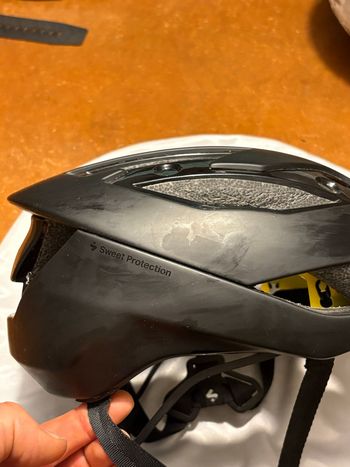 Used Sweet Protection Falconer Aero 2Vi Mips Helmet 2025 bike — image 7 of 13