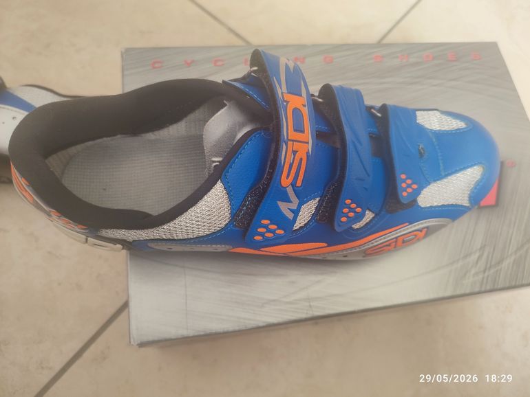 Used Sidi Cycling Shoes bike — image 2 of 3