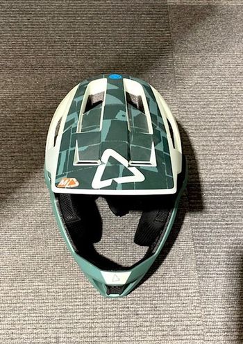 Used LEATT LT2010 Helmet 2025 bike — image 3 of 4