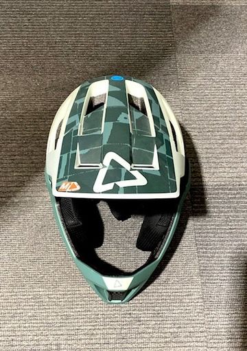 Used LEATT LT2010 Helmet 2025 bike — image 3 of 4