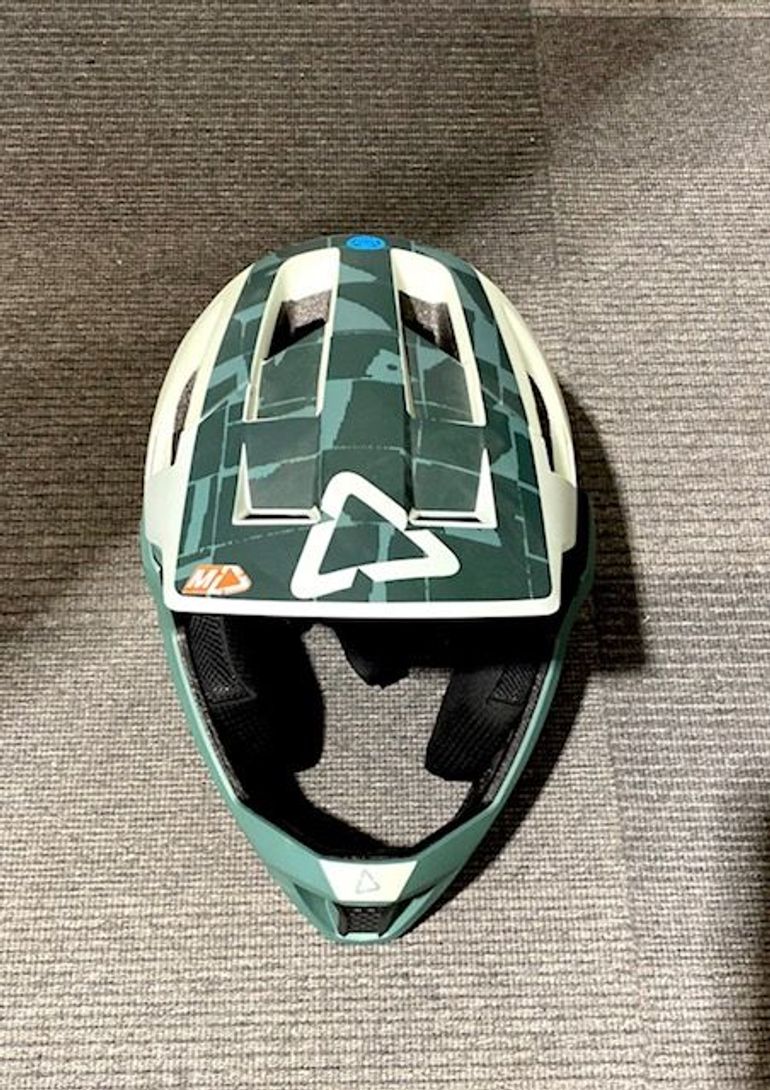 Used LEATT LT2010 Helmet 2025 bike — image 3 of 4