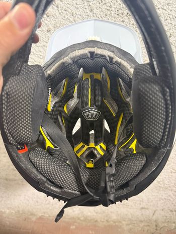 Used Troy Lee Designs Stage MIPS Helmet 2025 bike — image 9 of 10