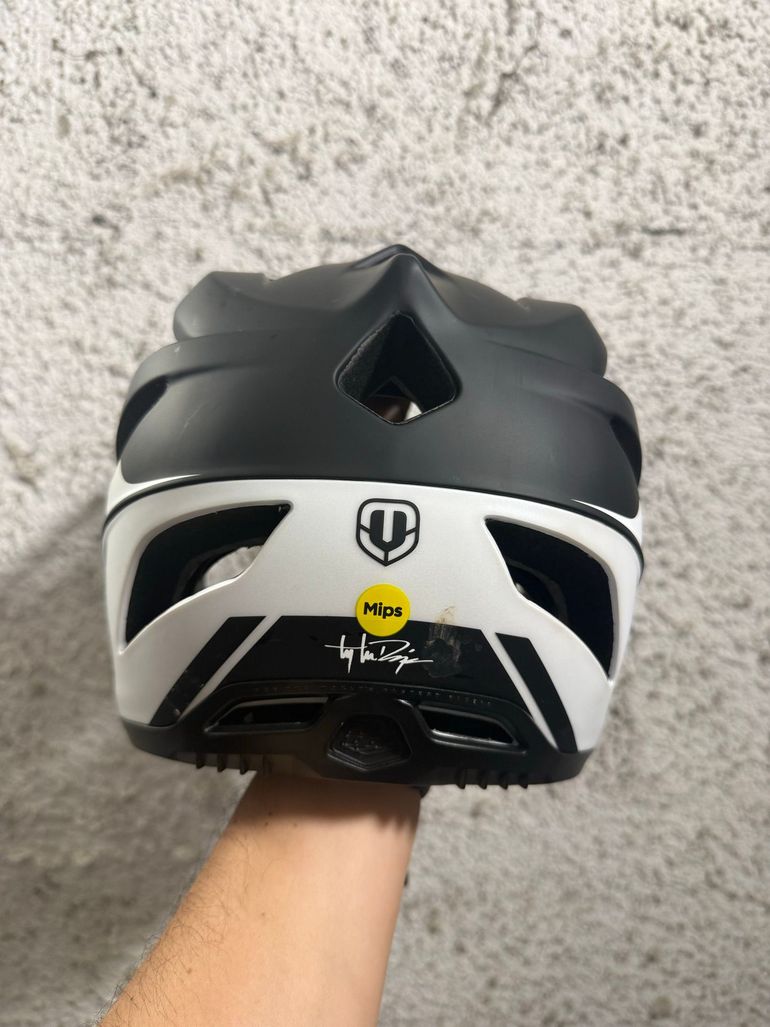 Used Troy Lee Designs Stage MIPS Helmet 2025 bike — image 3 of 10