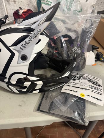 Used Troy Lee Designs Stage MIPS Helmet 2025 bike