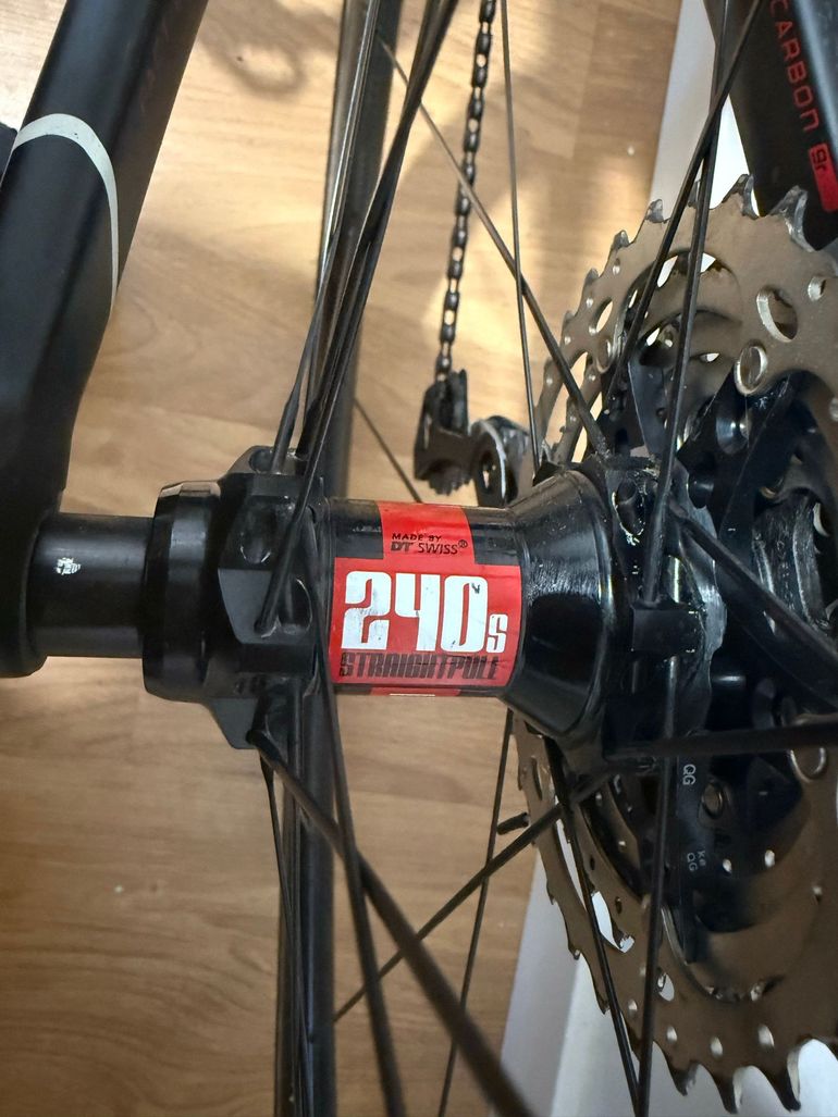 Used Continental Juego de ruedas de carbono para carretera con neumáticos tubulares bike — image 2 of 4