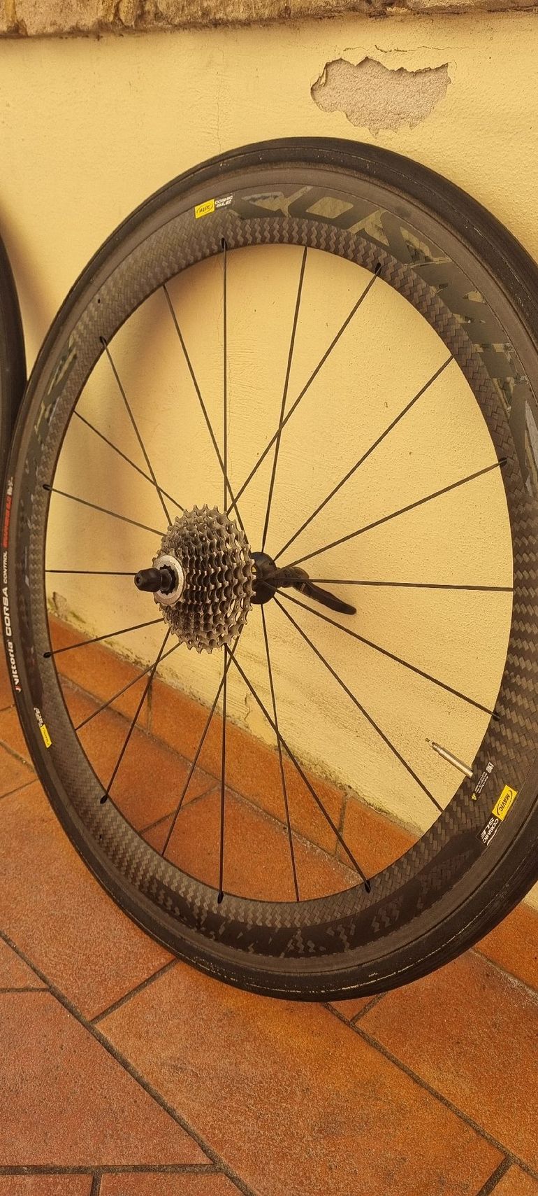 Used Mavic Cosmic 50 mm bike — image 2 of 4