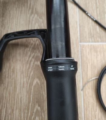 Used RockShox SID Base 120mm 2024 bike — image 3 of 10