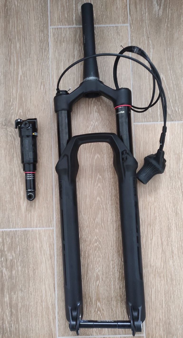 Used RockShox SID Base 120mm 2024 bike — image 1 of 10
