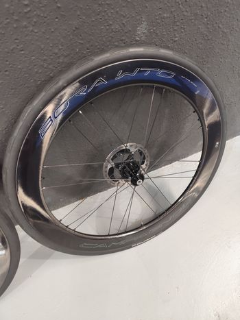 Used Campagnolo Bora Wto 60 Disc 2023 bike — image 2 of 14