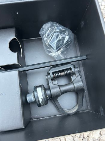 Used Favero Assioma DUO Power Meter Pedals bike — image 3 of 4