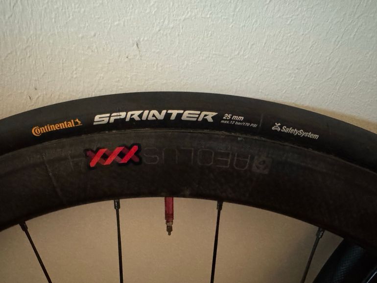 Used Bontrager Tubular Carbon Wheelset 2019 bike — image 2 of 3