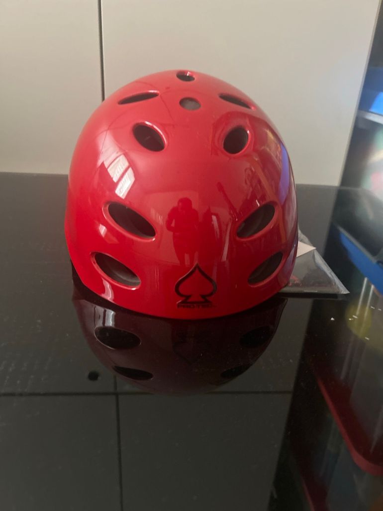 Używany Pro Caschetto Helmet 2022 bike — zdjęcie 3 z 3