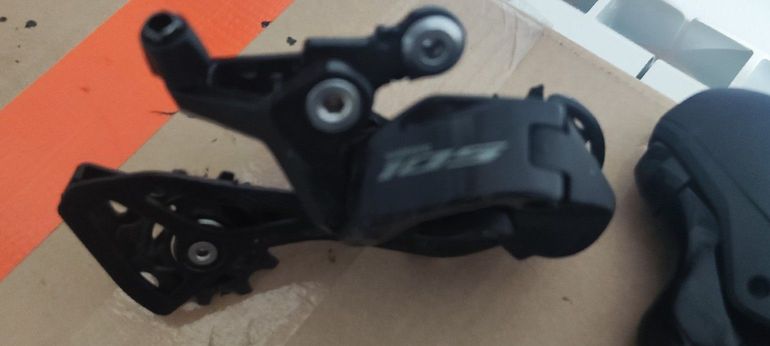 Used Shimano 105 2025 bike — image 3 of 4