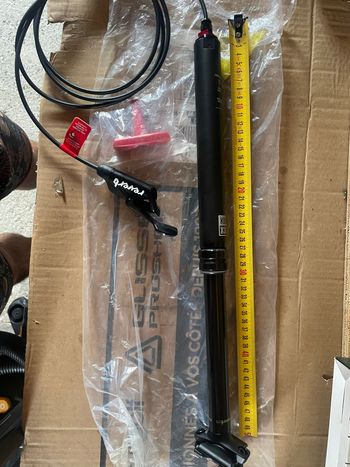 Used RockShox Reverb 175mm 2025 bike — image 4 of 4