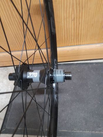 Used Raceface Arc 30 bike — image 5 of 6