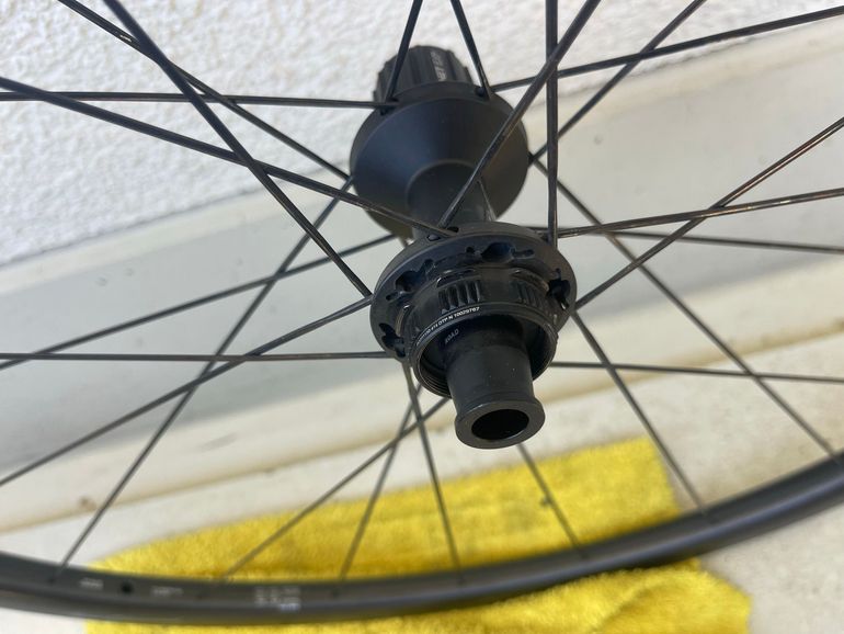 Used Dt Swiss PRC 1100 MON CHASSERAL bike — image 9 of 13