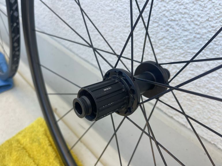 Used Dt Swiss PRC 1100 MON CHASSERAL bike — image 6 of 13
